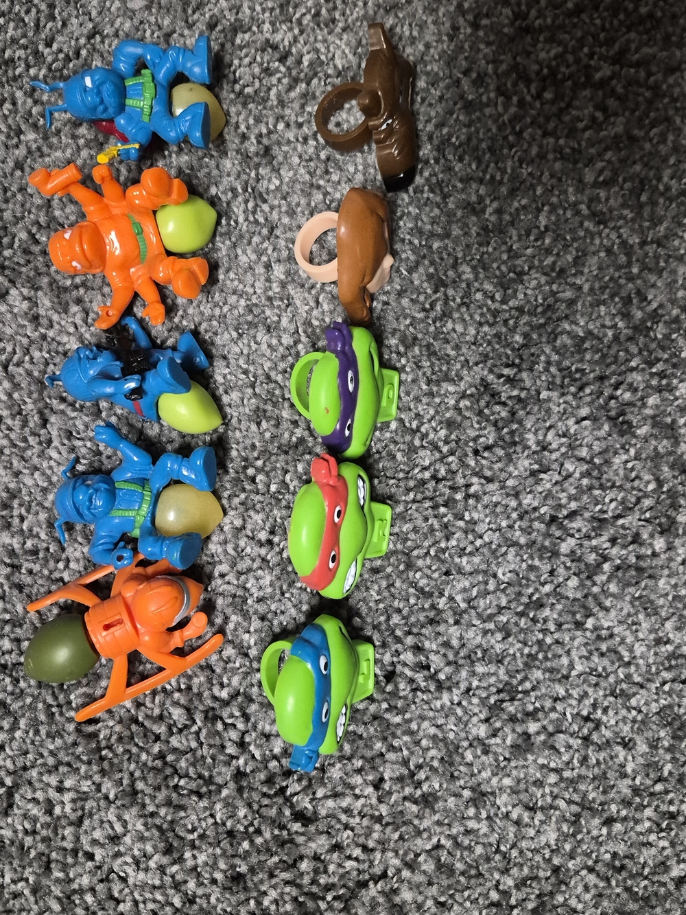 VINTAGE TMNT KELLOGG'S RINGS + ARMY ANTS LOT